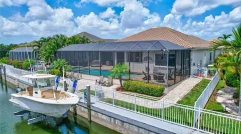 591 Mast Dr, Bradenton, FL 34208