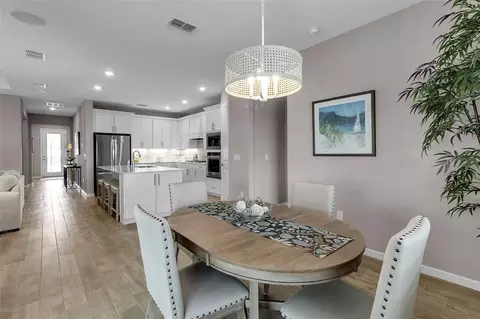 Dining - 8945 Coastal Key Way, Parrish, FL 34219 photo 3 of 4