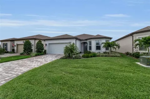 Exterior - 8945 Coastal Key Way, Parrish, FL 34219 photo 2 of 17