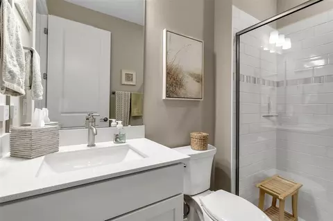 Bath - 8945 Coastal Key Way, Parrish, FL 34219 photo 6 of 6