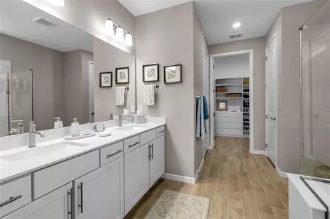 Entry Way - 8945 Coastal Key Way, Parrish, FL 34219 photo 1 of 5