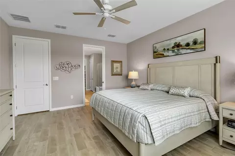 Bedroom - 8945 Coastal Key Way, Parrish, FL 34219 photo 3 of 9
