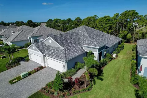 10233 Lake Wales Cir, Sarasota, FL 34241