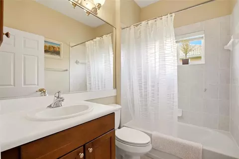 Bath - 7131 67th Ter E, Bradenton, FL 34203 photo 5 of 5
