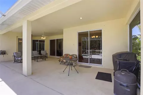 Exterior - 7131 67th Ter E, Bradenton, FL 34203 photo 4 of 13