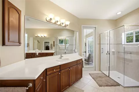 Bath - 7131 67th Ter E, Bradenton, FL 34203 photo 2 of 5