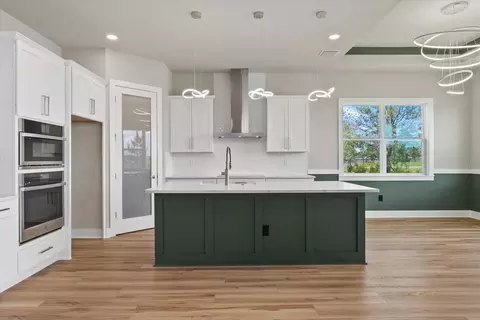 Kitchen - 8668 Salmar Loop, Parrish, FL 34219 photo 6 of 6