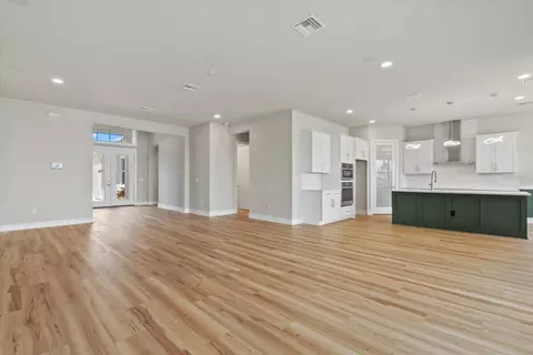Living - 8668 Salmar Loop, Parrish, FL 34219 photo 2 of 5