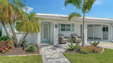 703 Spanish Dr S, Longboat Key, FL 34228