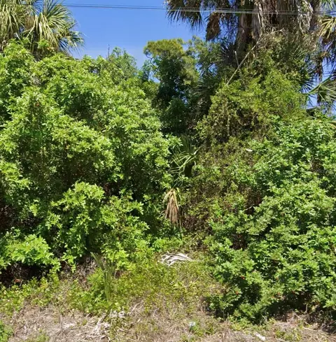 Blocton Road, North Port, FL 34288