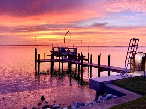 7927 Longbay Blvd, Sarasota, FL 34243