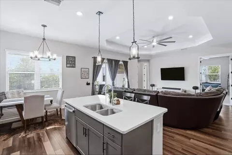 Kitchen - 13712 Old Creek Ct, Parrish, FL 34219 photo 2 of 7