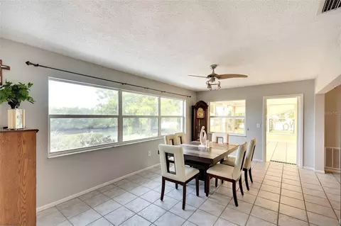 Dining - 3810 Joyce Dr, Bradenton, FL 34208 photo 3 of 3