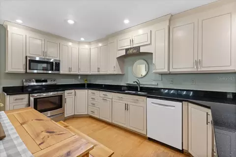 Kitchen - 7816 3rd Ave W, Bradenton, FL 34209 photo 2 of 6