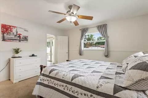 Bedroom - 7816 3rd Ave W, Bradenton, FL 34209 photo 3 of 9