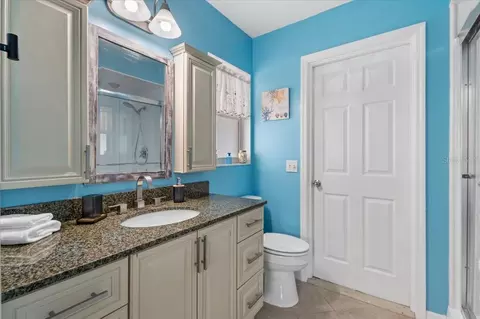 Bath - 7816 3rd Ave W, Bradenton, FL 34209 photo 1 of 3