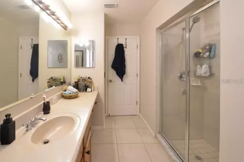 Bath - 11347 Walden Loop, Parrish, FL 34219 photo 1 of 2