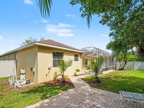Exterior - 11567 57th Street Cir E, Parrish, FL 34219 photo 6 of 9