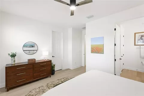 Bedroom - 10927 Bluestem Cv, Parrish, FL 34219 photo 3 of 5