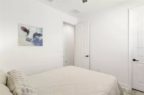 Bedroom - 10927 Bluestem Cv, Parrish, FL 34219 photo 5 of 5