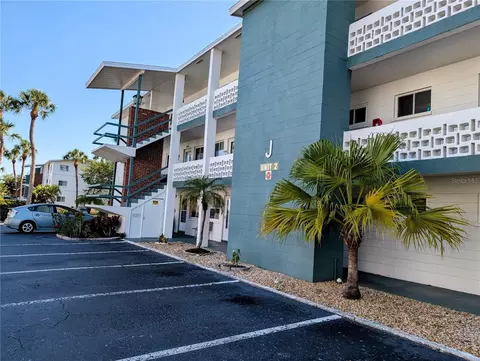 5862 Welcome Rd # J-25, Bradenton, FL 34207