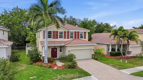 5666 Aaron Ct, Sarasota, FL 34232