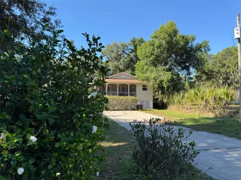 38932 Central Ave, Zephyrhills, FL 33540