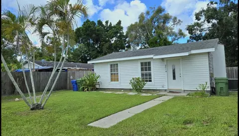 2014 10th St W, Bradenton, FL 34205
