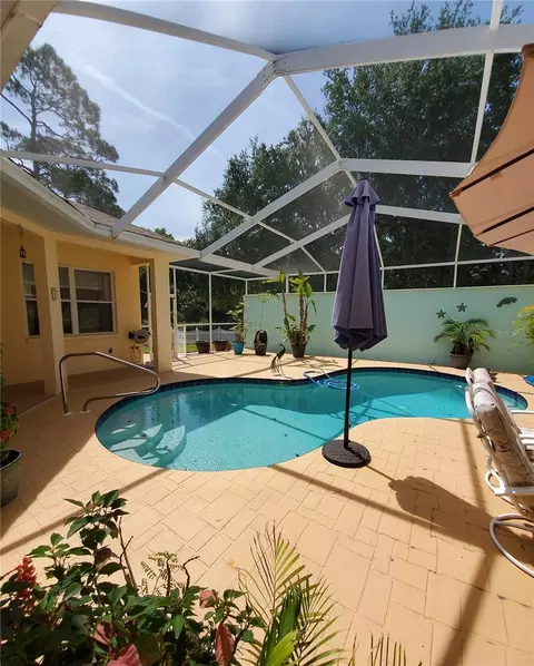 Exterior - 7517 Jomel Dr, Weeki Wachee, FL 34607 photo 2 of 9