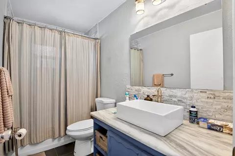 Bath - 5103 Erie Rd, Parrish, FL 34219 photo 4 of 4
