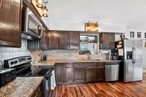 Kitchen - 5103 Erie Rd, Parrish, FL 34219 photo 3 of 3
