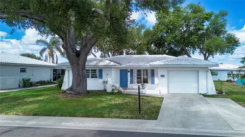 1008 Orchid Ln, Bradenton, FL 34208