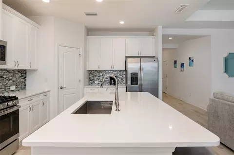 Kitchen - 3410 Box Turtle Ter, Parrish, FL 34219 photo 7 of 7
