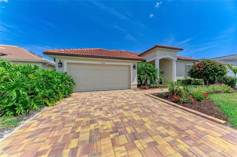 1920 Coconut Palm Cir, North Port, FL 34288