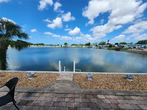 808 53rd Ave E #27, Bradenton, FL 34203 photo 2