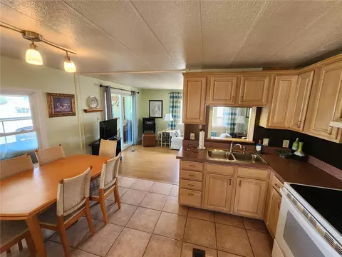 808 53rd Ave E #27, Bradenton, FL 34203 photo 3