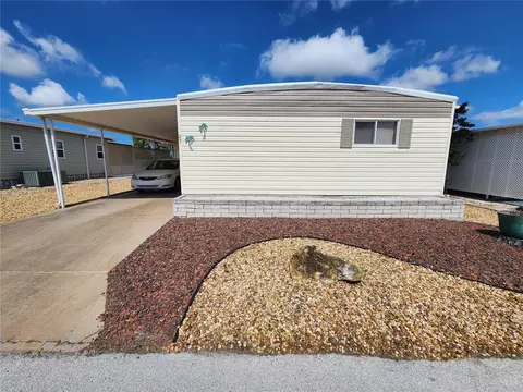 808 53rd Ave E #27, Bradenton, FL 34203