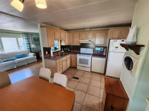 808 53rd Ave E #27, Bradenton, FL 34203 photo 15
