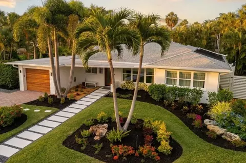 409 N Washington Dr, Sarasota, FL 34236