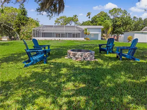 Exterior - 601 136th Ct E, Bradenton, FL 34212 photo 11 of 12