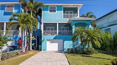 7005 Holmes Blvd, Holmes Beach, FL 34217