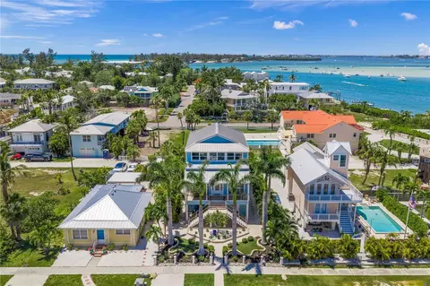 791 Broadway St, Longboat Key, FL 34228