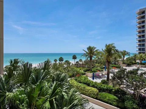 1211 Gulf Of Mexico Dr #109, Longboat Key, FL 34228