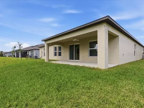 Exterior - 12032 Blue Diamond Trl, Parrish, FL 34219 photo 4 of 20
