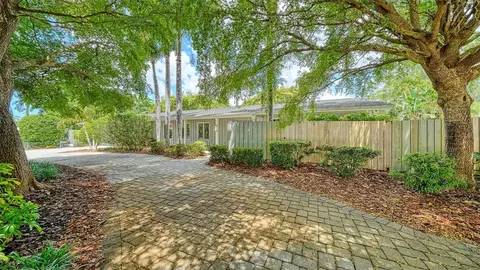 3424 Tanglewood Dr, Sarasota, FL 34239