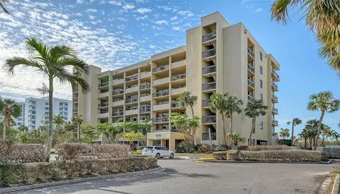1045 Gulf Of Mexico Dr #301, Longboat Key, FL 34228