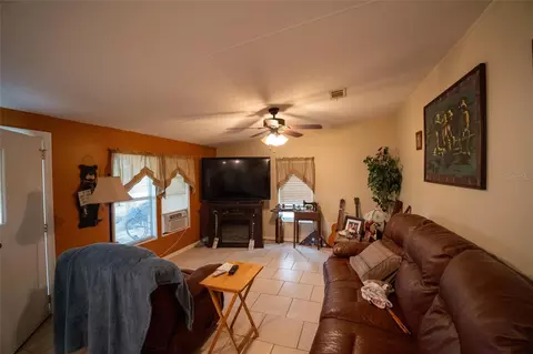 Living - 1809 E Holiday Dr, Lorida, FL 33857 photo 1 of 1