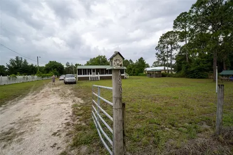 Exterior - 1809 E Holiday Dr, Lorida, FL 33857 photo 4 of 10