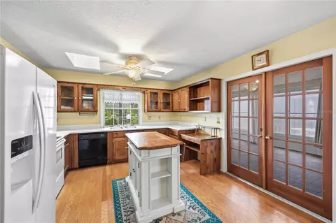 Kitchen - 2209 68th Dr E, Ellenton, FL 34222 photo 1 of 4