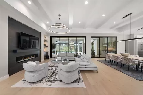 Living - 11721 Rive Isle Run, Parrish, FL 34219 photo 1 of 8